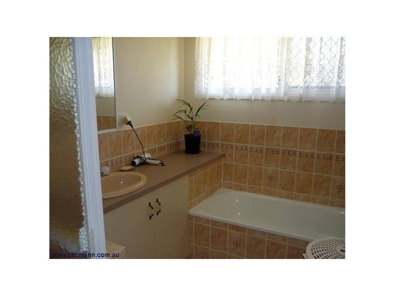 19 Pine Crescent, Stanthorpe QLD 4380
