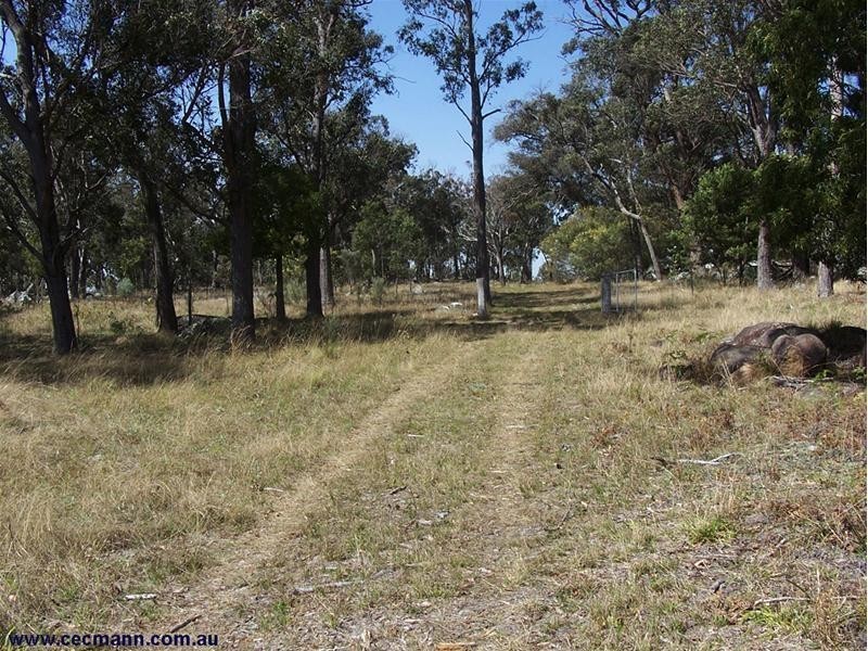 4 Mckechnie Road, Stanthorpe QLD 4380