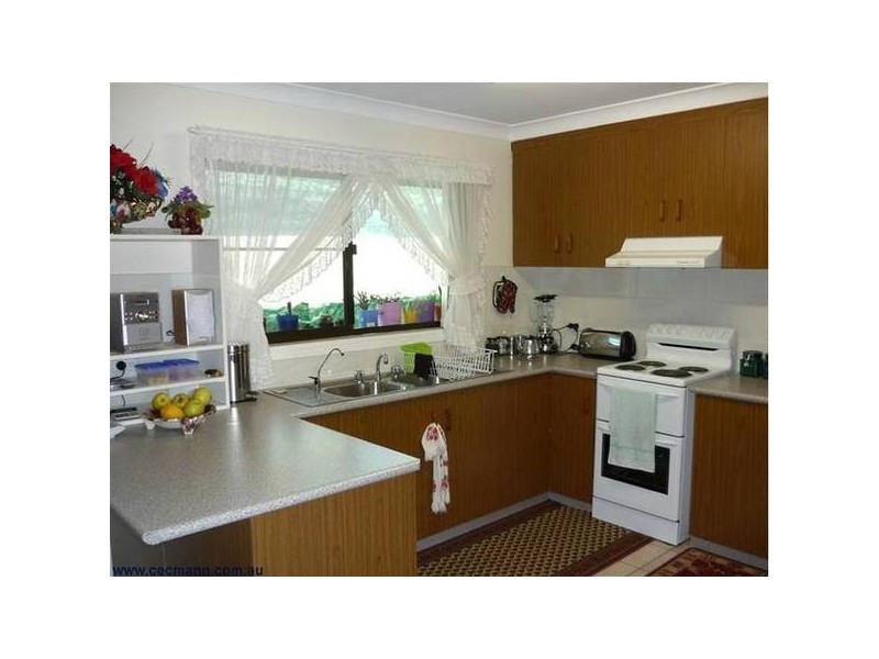 2 Alice Street, Stanthorpe QLD 4380