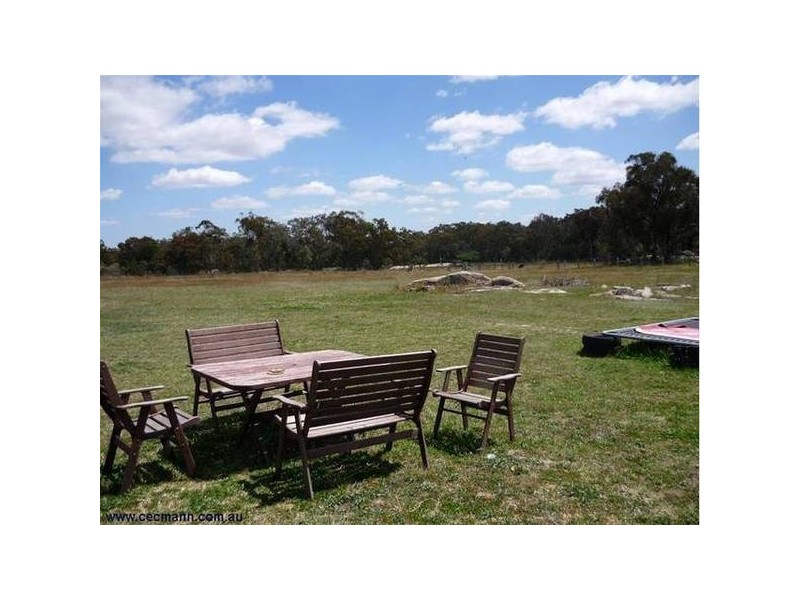 198 Dalcouth Road, Stanthorpe QLD 4380