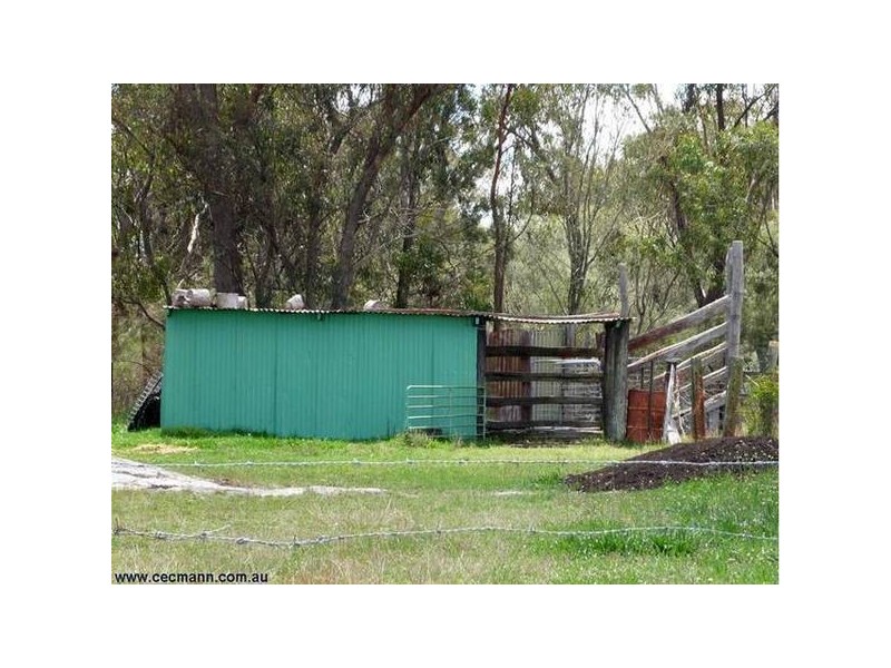 198 Dalcouth Road, Stanthorpe QLD 4380