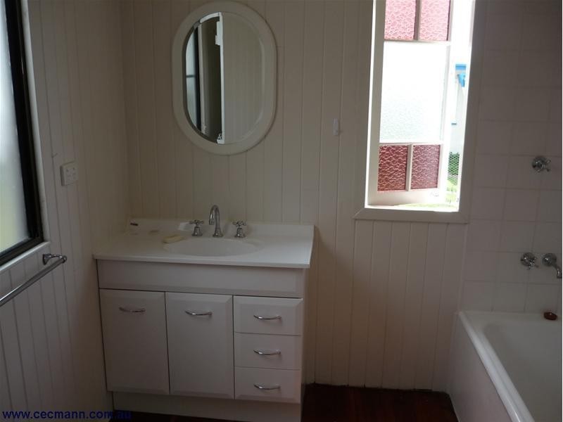 38 Denham Street, Stanthorpe QLD 4380