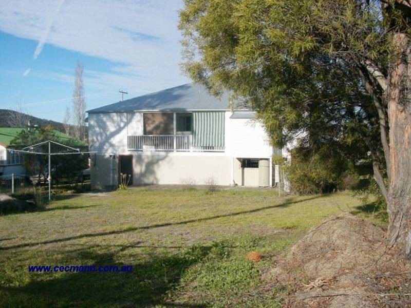 30 MCGREGOR TCE, Stanthorpe QLD 4380