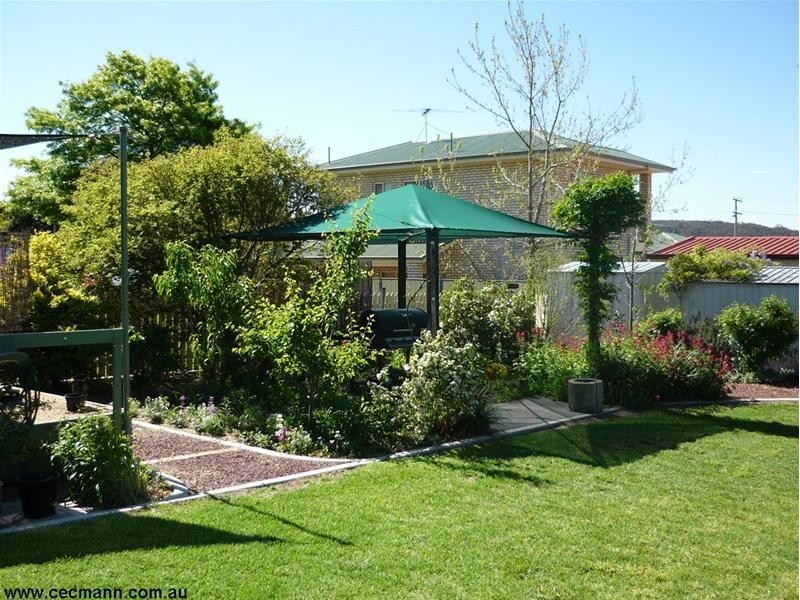 4 Hardy Street, Stanthorpe QLD 4380