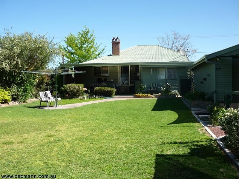 4 Hardy Street, Stanthorpe QLD 4380