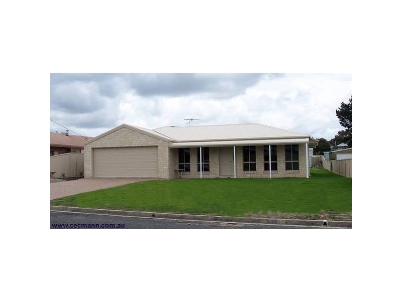 8 Smythe Street, Stanthorpe QLD 4380