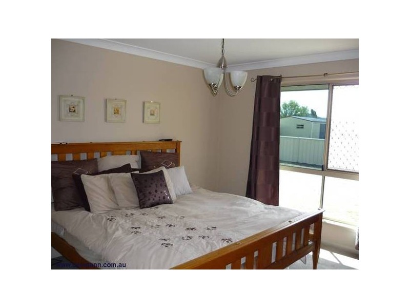 8 Smythe Street, Stanthorpe QLD 4380