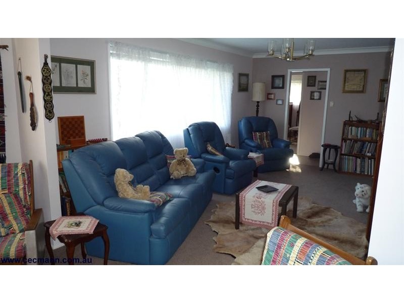 2 Francis Street, Stanthorpe QLD 4380