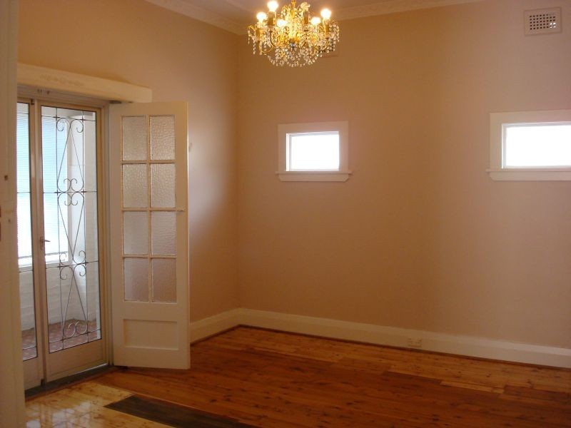 30 Kitchener Avenue, Earlwood NSW 2206