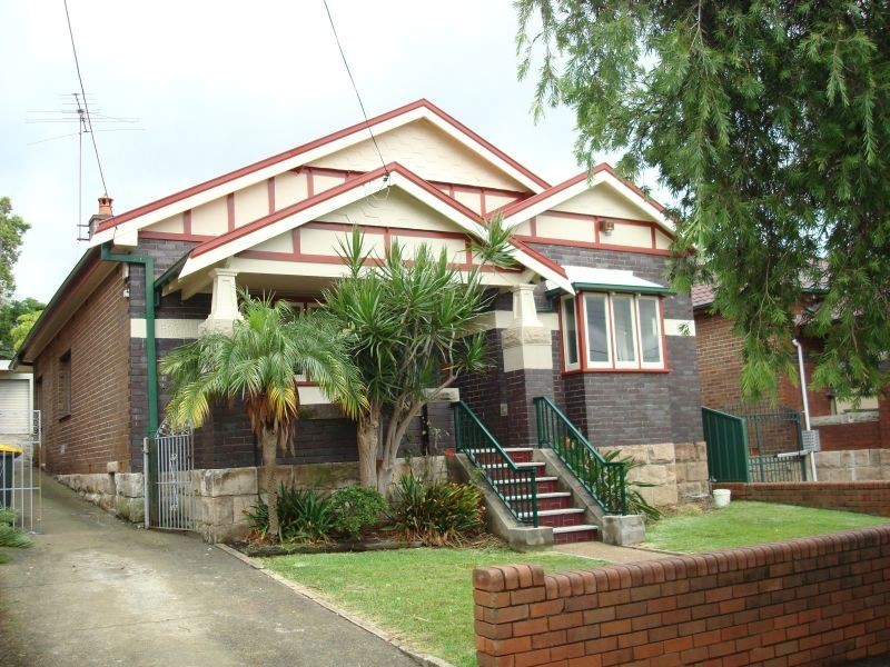 40 Pembroke Avenue, Earlwood NSW 2206