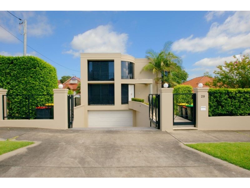 29 Hamel Crescent, Earlwood NSW 2206