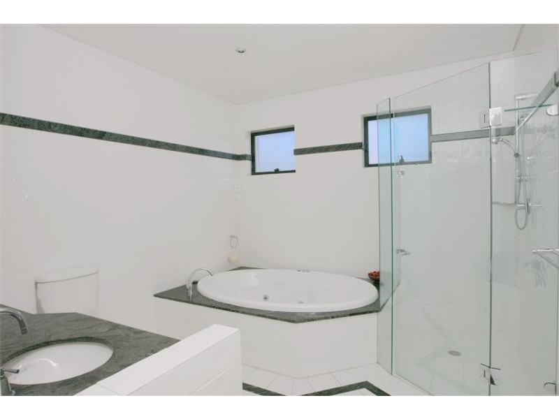 29 Hamel Crescent, Earlwood NSW 2206