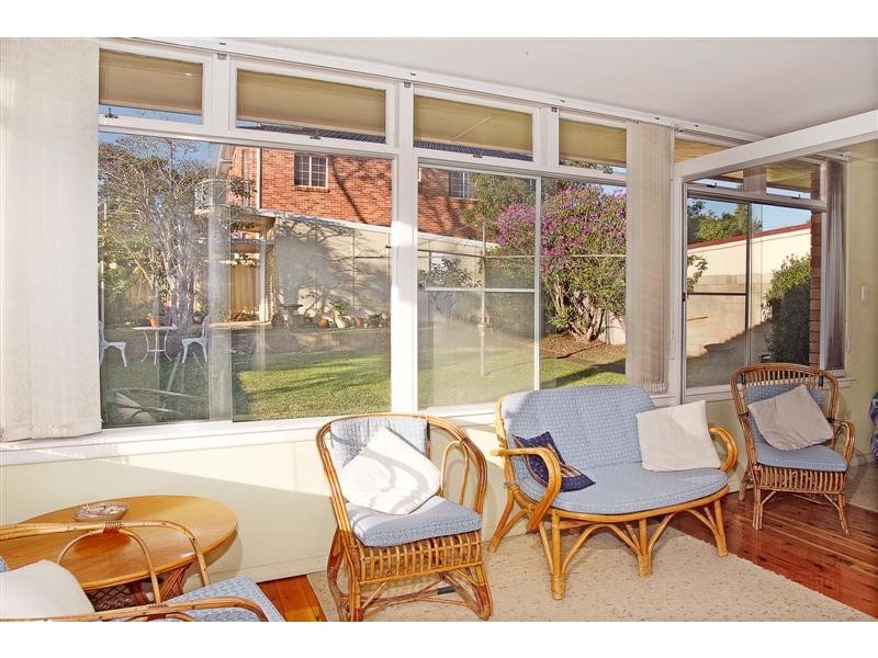 1 Carrisbrook Avenue, Bexley North NSW 2207