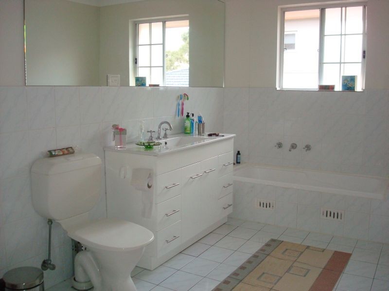 2/121 Riverview Road, Earlwood NSW 2206