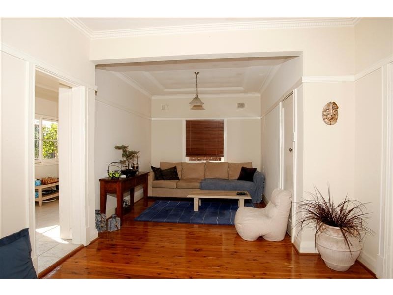 28 Hocking Avenue, Earlwood NSW 2206