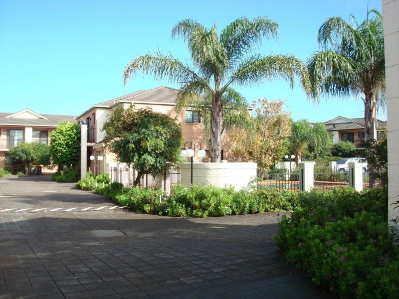 12/29-31 Alfred Street, Clemton Park NSW 2206