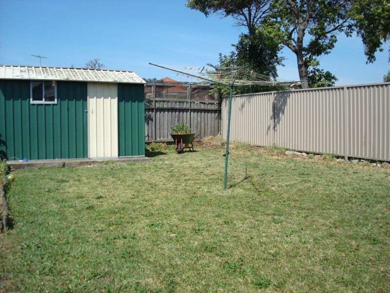 10 Bennett Street, Roselands NSW 2196