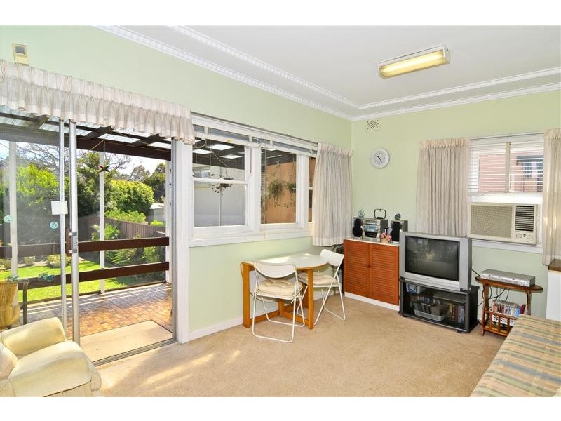 6 Calbina Road, Earlwood NSW 2206