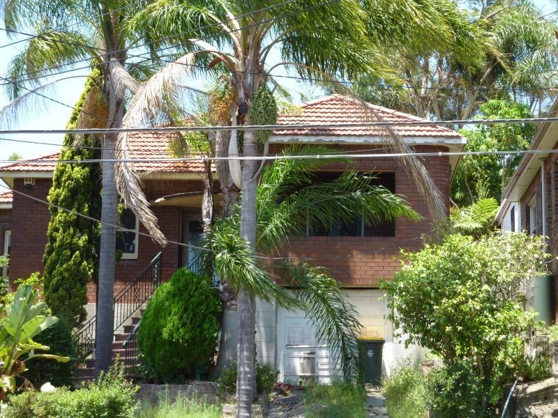 64 Prince Edward Avenue, Earlwood NSW 2206