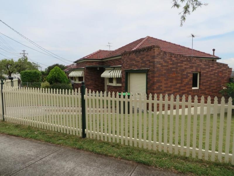 1 Charleston Avenue, Earlwood NSW 2206