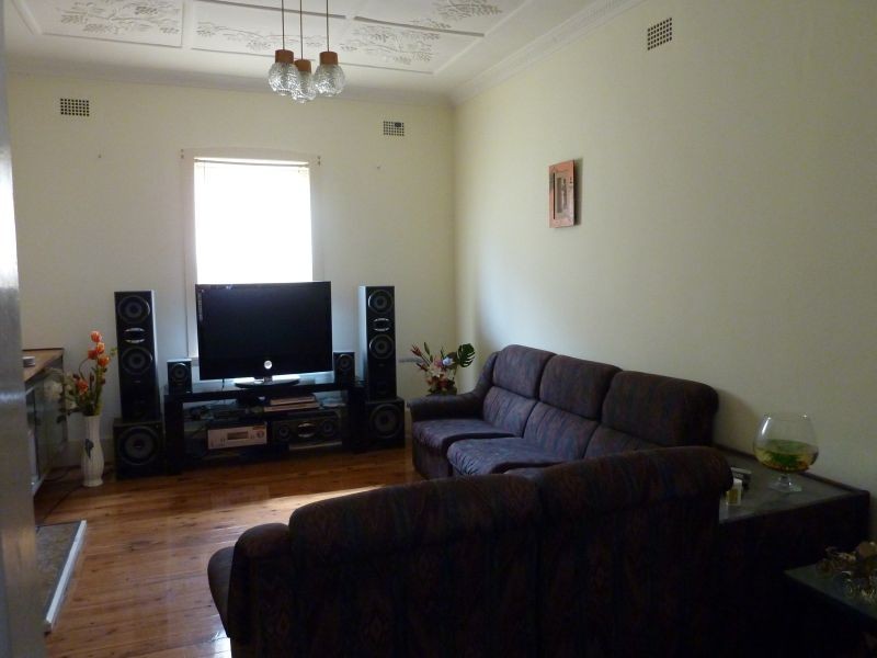 2 Messiter Street, Campsie NSW 2194