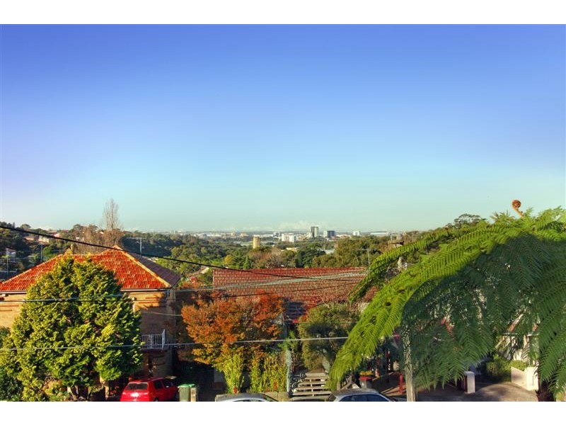 11 Hocking Avenue, Earlwood NSW 2206