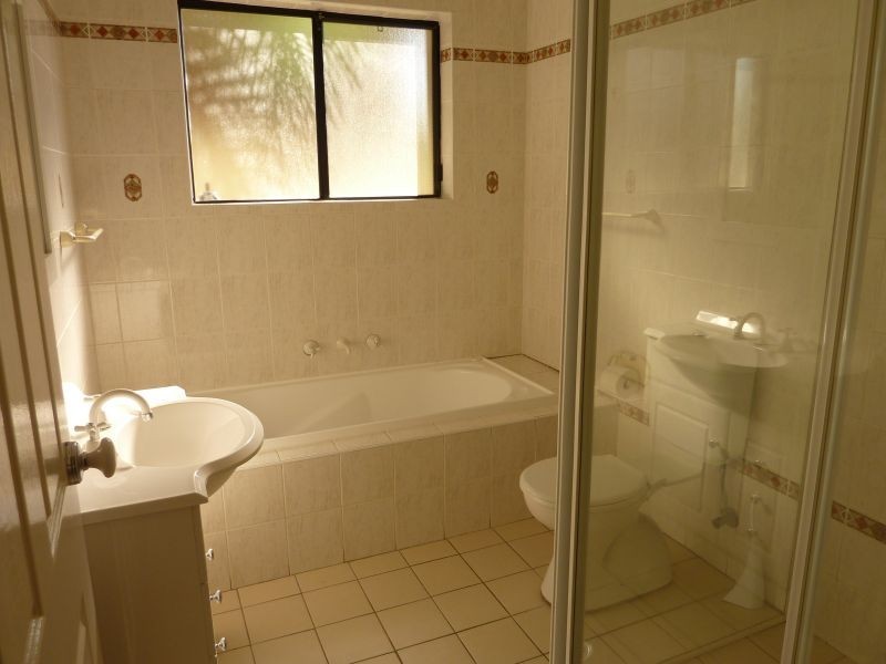 10/111 Moorefields Road, Roselands NSW 2196