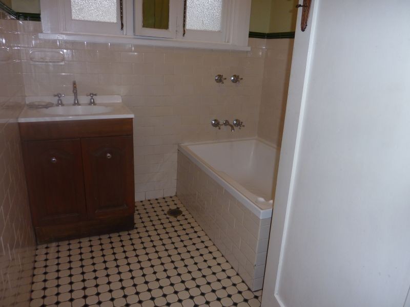 26 Liney Avenue, Clemton Park NSW 2206