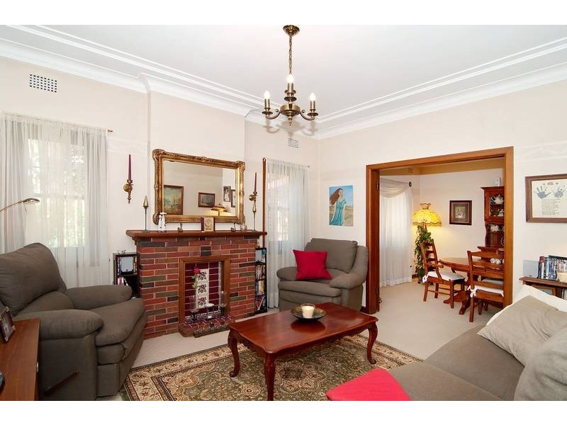 15 Finlays Avenue, Earlwood NSW 2206