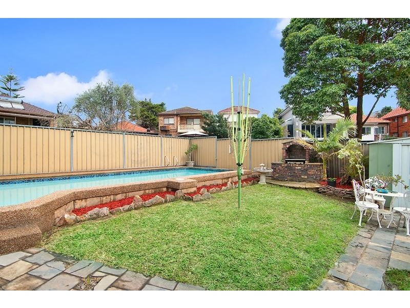 45 Paris Avenue, Earlwood NSW 2206