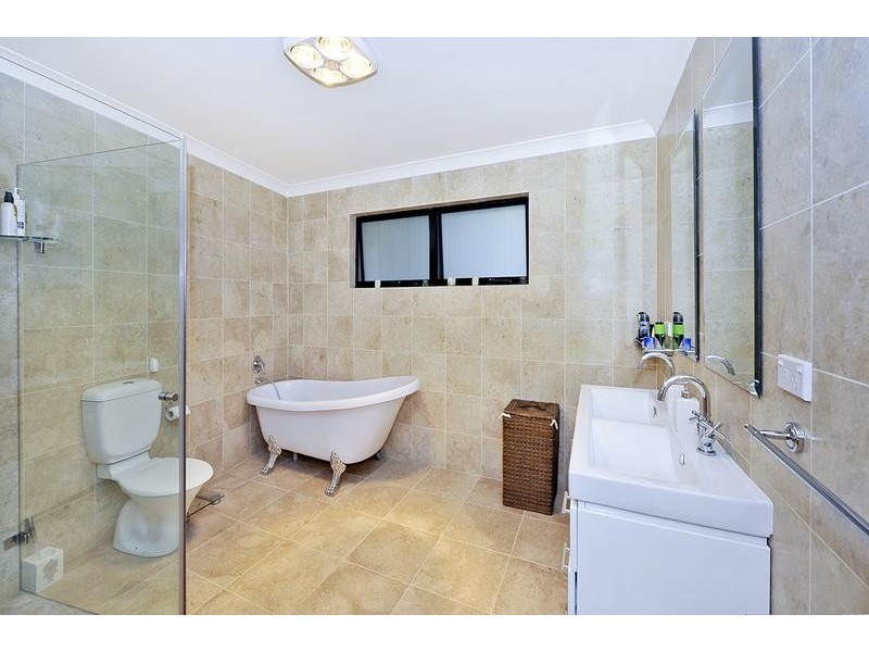7 Leonard Crescent, Earlwood NSW 2206