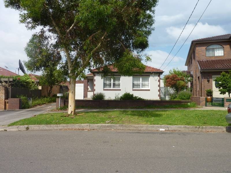 43 Glenview Avenue, Earlwood NSW 2206