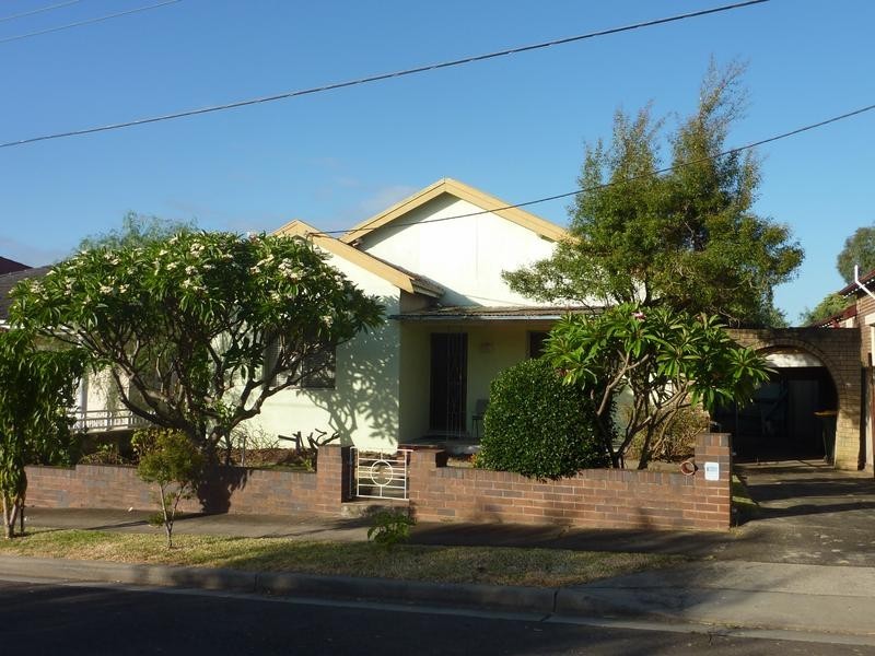 9 Shaw Avenue, Earlwood NSW 2206