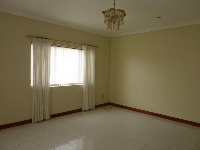 1 Hilltop Avenue, Kingsgrove NSW 2208