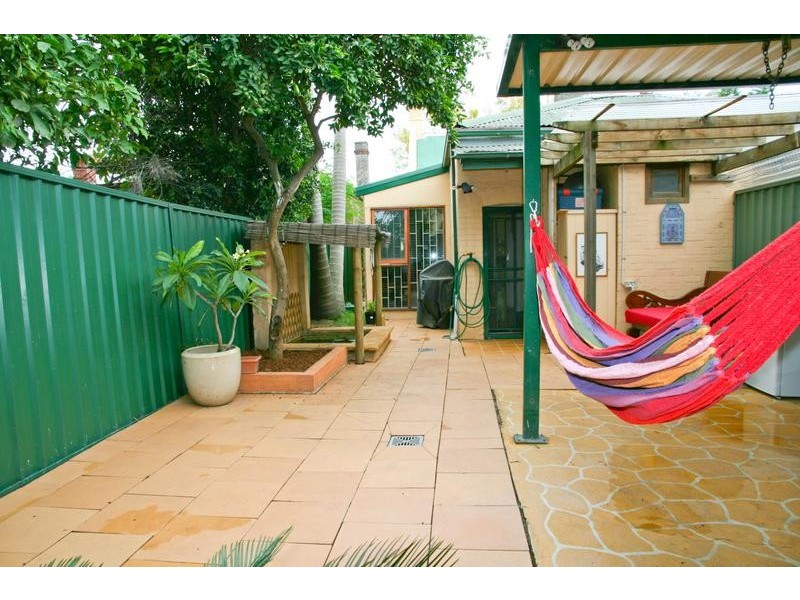 150 Unwins Bridge Road, St Peters NSW 2044