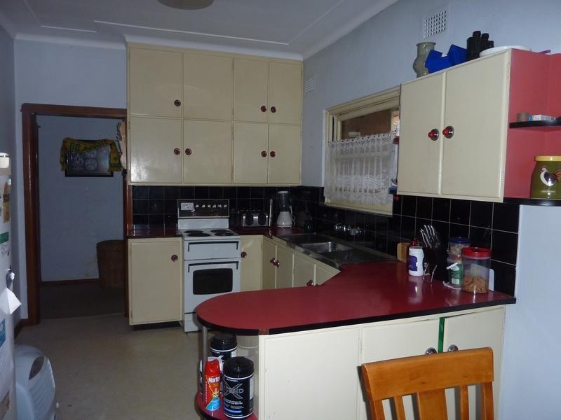 32 Olive Street, Kingsgrove NSW 2208