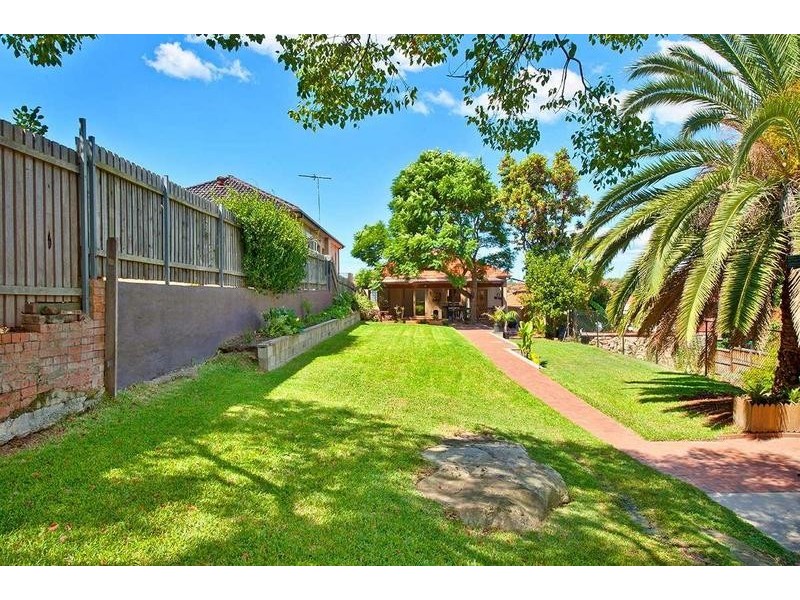 21 Richard Avenue, Earlwood NSW 2206