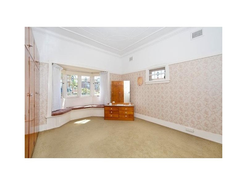 36 Collingwood Avenue, Earlwood NSW 2206