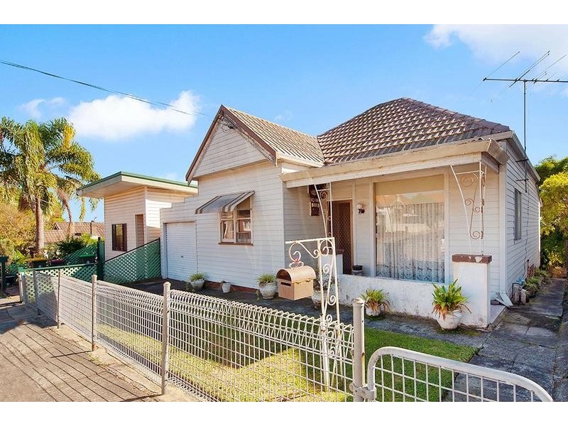 27 Caroline Street, Earlwood NSW 2206