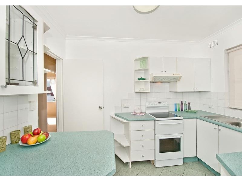 8/14 Northcote Street, Canterbury NSW 2193