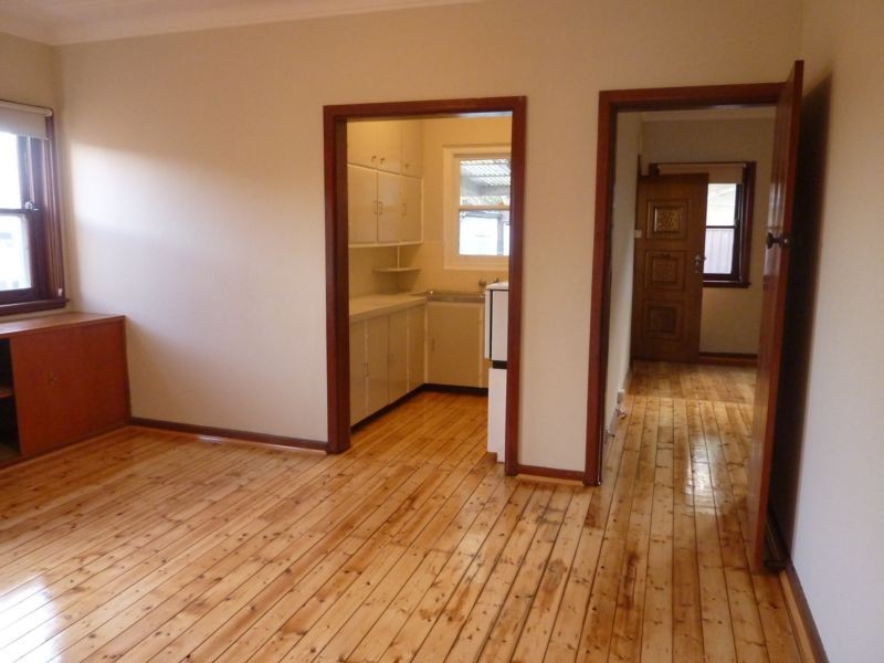 4 Panorama Road, Kingsgrove NSW 2208