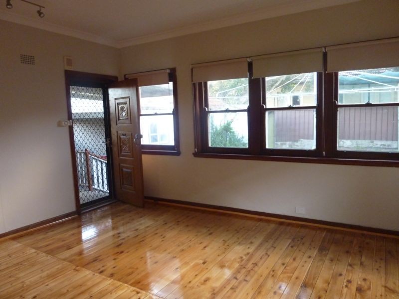 4 Panorama Road, Kingsgrove NSW 2208