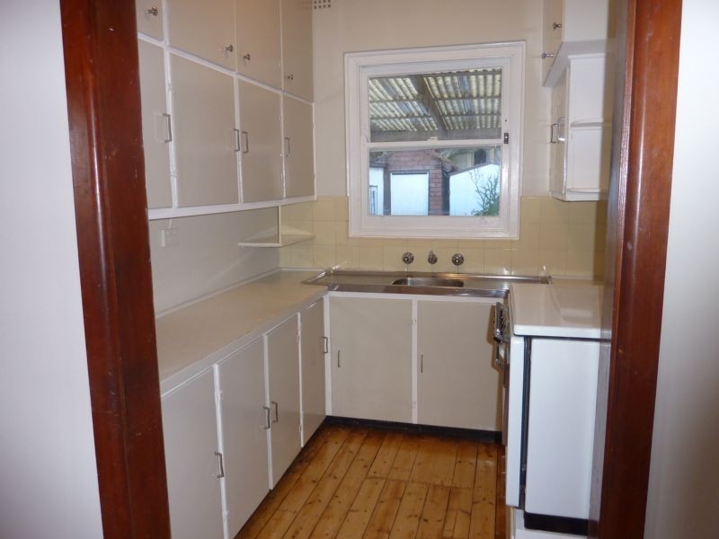 4 Panorama Road, Kingsgrove NSW 2208