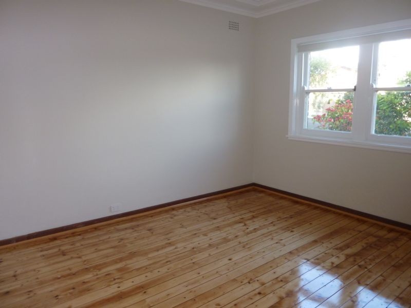 4 Panorama Road, Kingsgrove NSW 2208