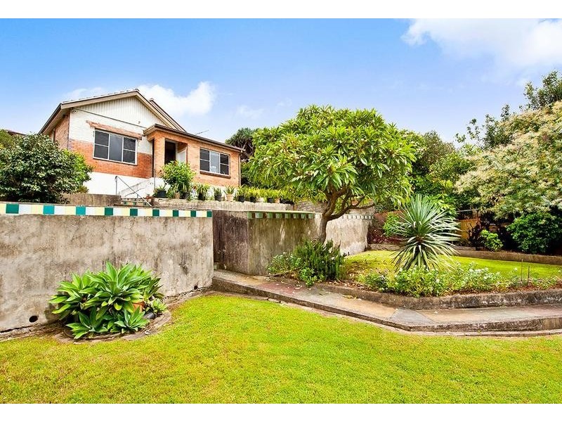 36 Undercliffe Road, Earlwood NSW 2206