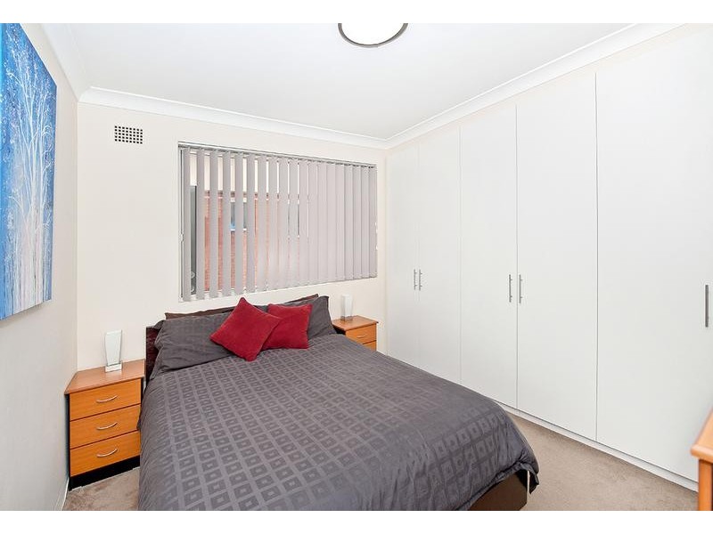 8/16 Northcote Street, Canterbury NSW 2193