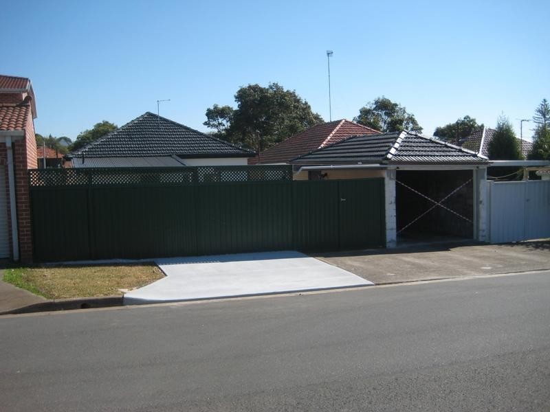 12 Rosemeath Avenue, Kingsgrove NSW 2208