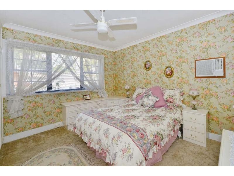 13 Macquarie Road, Earlwood NSW 2206