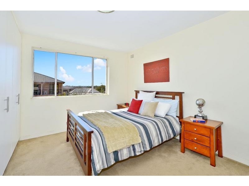 9/16 Northcote Street, Canterbury NSW 2193