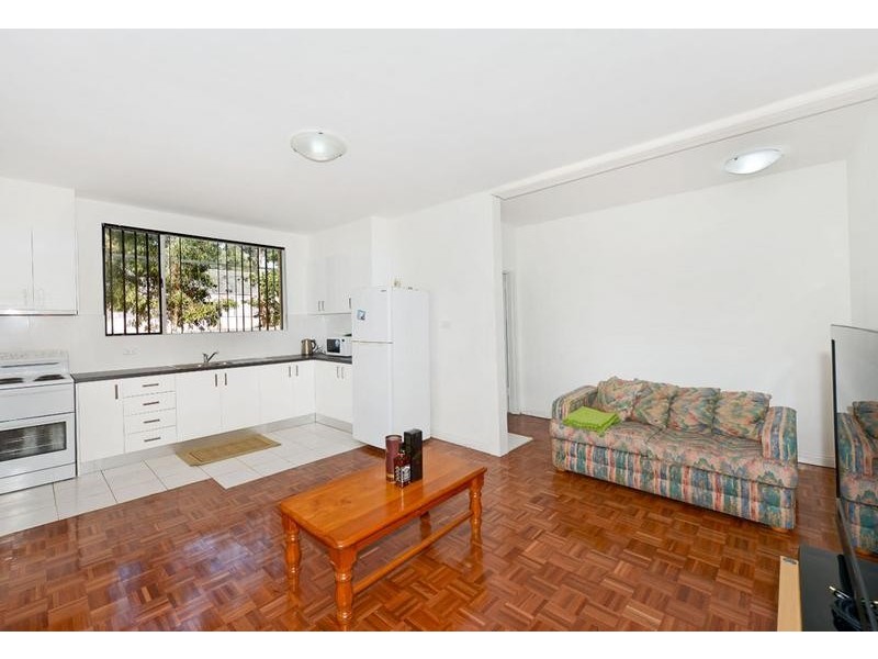 3/297 King Georges Road, Roselands NSW 2196